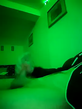 Snapshot of MrThomas31 chatting on February 8, 2026, 1:58 am MrThomas31 online show from February 8, 2026, 1:58 am