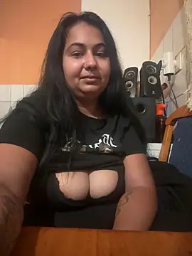 Melissa10 online show from October 15, 2025, 5:10 pm