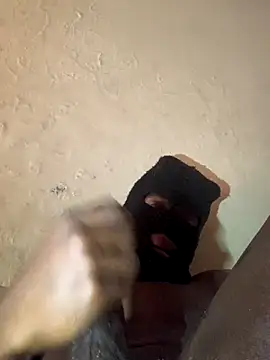 xgeee online show from October 1, 2025, 12:20 pm