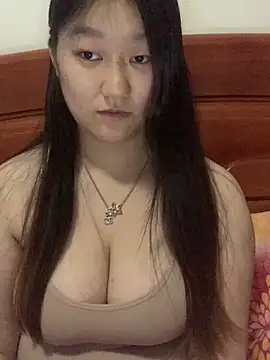 xialuo25 online show from April 8, 2026, 3:24 pm