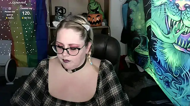 Kinky Witch online show from July 12, 2026, 10:10 pm