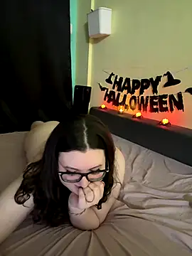 Snapshot of HaleyAyush chatting on October 24, 2025, 5:12 pm HaleyAyush online show from October 24, 2025, 5:12 pm