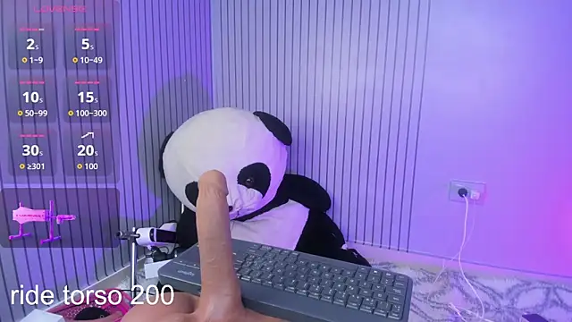 Snapshot of Im_perla_ chatting on November 4, 2025, 9:18 pm Im perla online show from November 4, 2025, 9:18 pm