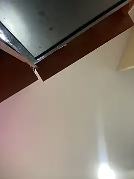 Alexia 24 online show from April 7, 2026, 12:23 am