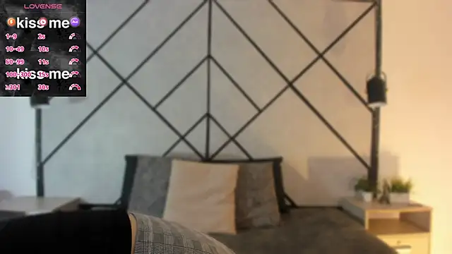 revenmiller  online show from November 14, 2025, 8:12 pm