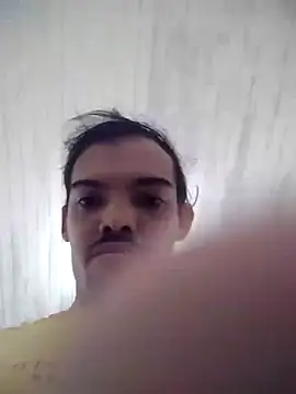 GuilhermeYuree online show from January 6, 2026, 3:49 pm