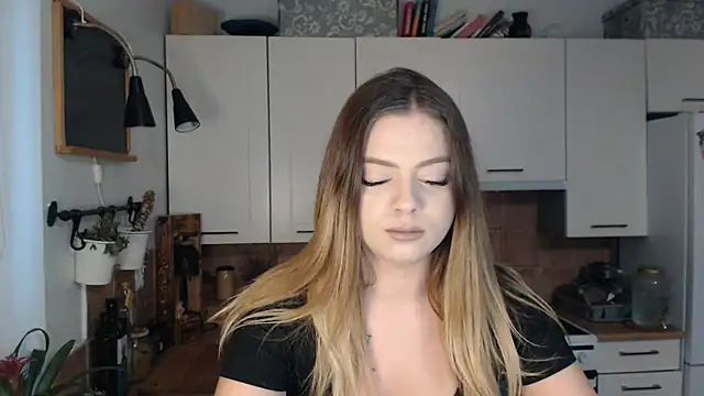 Snapshot of BuffyxLUST chatting on January 13, 2026, 7:56 am BuffyxLUST online show from January 13, 2026, 7:56 am