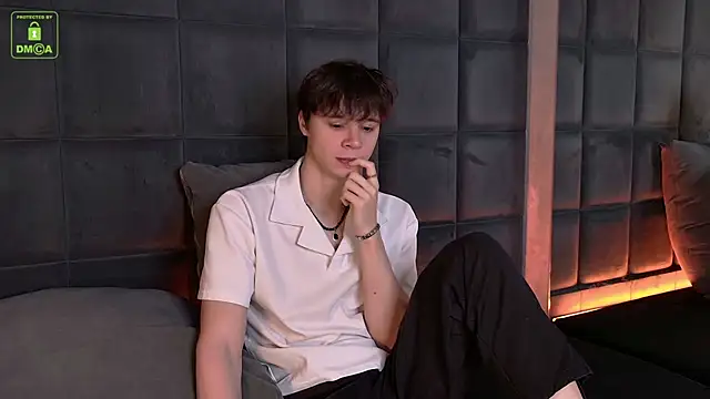 Snapshot of AnthonyHall chatting on November 26, 2025, 10:26 am AnthonyHall online show from November 26, 2025, 10:26 am