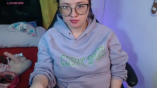 Snapshot of KrystalAdams chatting on February 25, 2026, 1:33 pm KrystalAdams online show from February 25, 2026, 1:33 pm