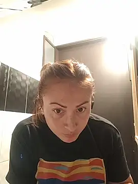 Julieta martin online show from April 20, 2026, 8:32 pm