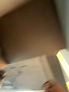 Ninazhang online show from March 25, 2026, 1:06 am