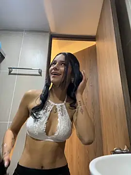 Vaneza G1 online show from November 29, 2025, 4:01 am