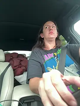 sweetsirenn online show from October 11, 2025, 12:06 pm