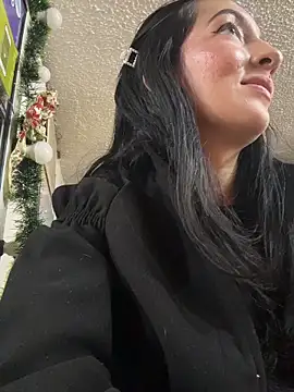 SALOME KORLAND online show from December 19, 2025, 7:49 pm