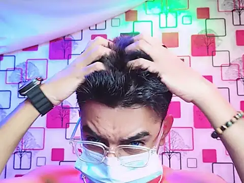 ChiseledCharm online show from November 1, 2025, 7:52 pm