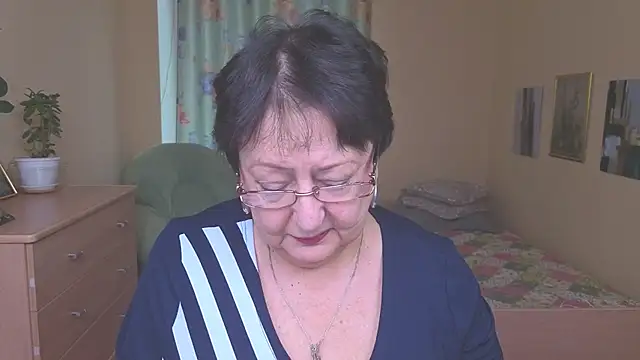 Margo Moll online show from December 20, 2025, 8:28 am