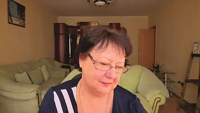 Snapshot of Margo_Moll chatting on February 6, 2026, 9:27 am Margo Moll online show from February 6, 2026, 9:27 am