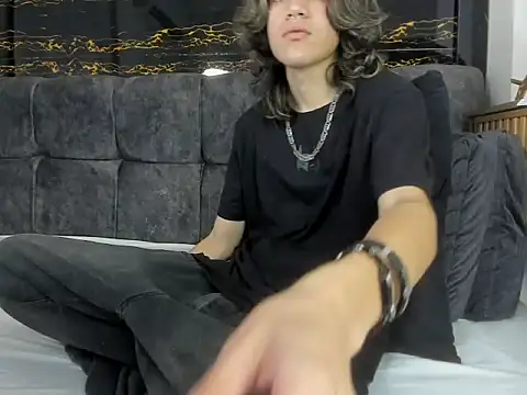 Diamond twink online show from February 14, 2026, 3:01 pm