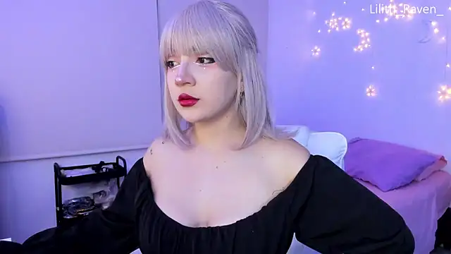 Lilith Raven  online show from September 24, 2025, 3:46 am