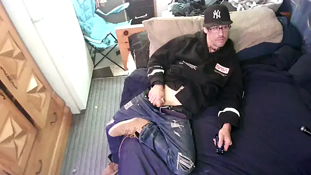 David1982qq online show from October 10, 2025, 11:27 pm