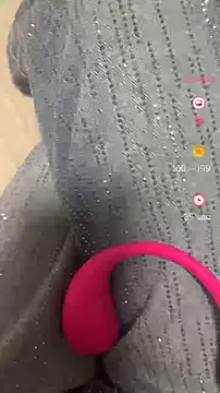 Snapshot of lemi- chatting on November 22, 2025, 3:11 pm lemi- online show from November 22, 2025, 3:11 pm