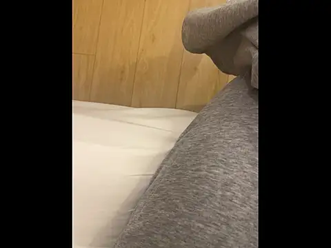 Snapshot of lemi- chatting on November 23, 2025, 6:23 am lemi- online show from November 23, 2025, 6:23 am