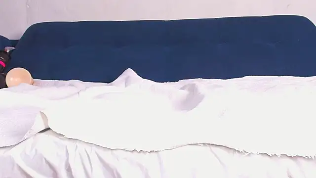 Snapshot of couplelove543 chatting on October 23, 2025, 2:49 pm couplelove543 online show from October 23, 2025, 2:49 pm