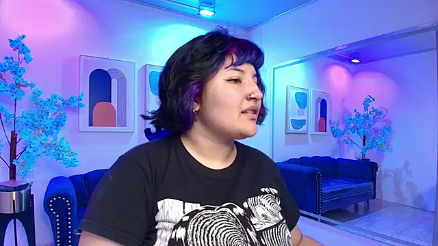 Ritsuka berry online show from November 4, 2025, 7:39 pm