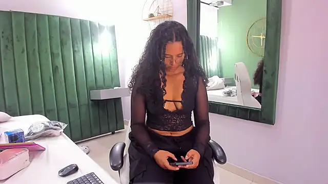 Sweet Lucyy online show from September 27, 2025, 5:13 am
