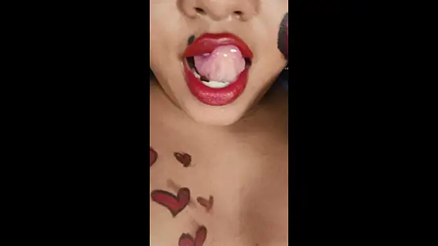 SelenaKayle online show from June 18, 2026, 12:21 pm