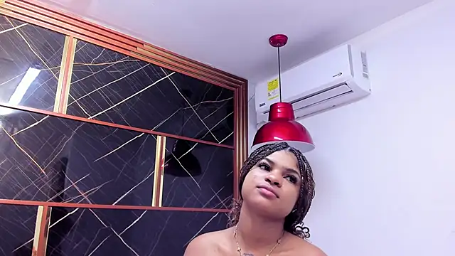 HannyThompson online show from September 22, 2025, 12:44 pm