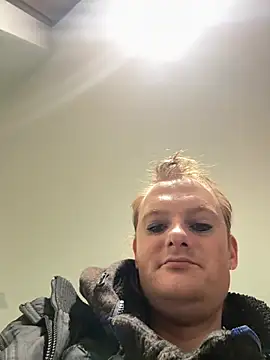 Snapshot of avamaxwell chatting on February 23, 2026, 8:09 pm avamaxwell online show from February 23, 2026, 8:09 pm