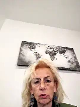 clarabell4 online show from March 23, 2026, 8:36 am