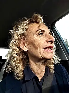 clarabell4 online show from March 6, 2026, 7:58 am