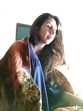  MoonLipson  online show from October 17, 2025, 4:38 am