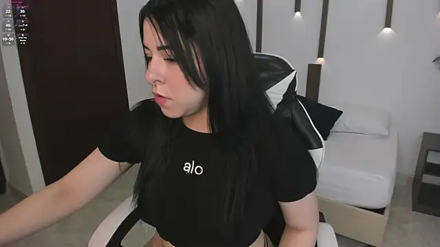 emma fhox online show from February 26, 2026, 2:11 am