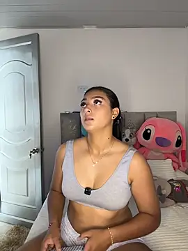 nicolexxaleja online show from March 31, 2026, 4:31 pm