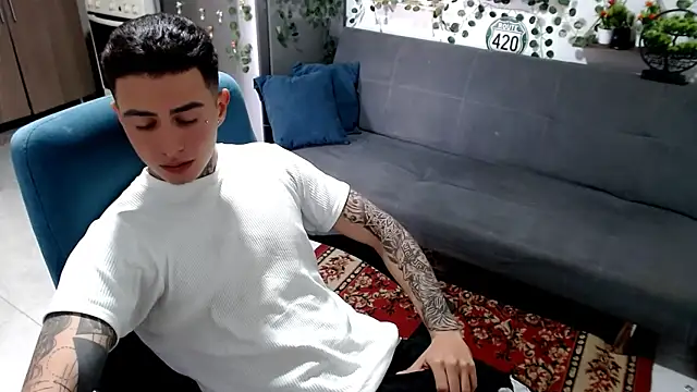 santii ss online show from February 13, 2026, 2:39 pm