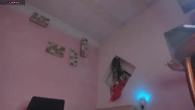 Chloe cooperr online show from January 11, 2026, 4:30 am