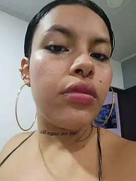 Yessica Lopezz online show from January 9, 2026, 12:12 pm