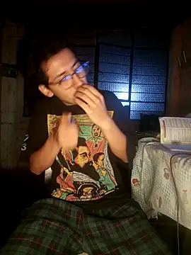 Snapshot of LecheDeSoya666 chatting on November 10, 2025, 1:32 am LecheDeSoya666 online show from November 10, 2025, 1:32 am