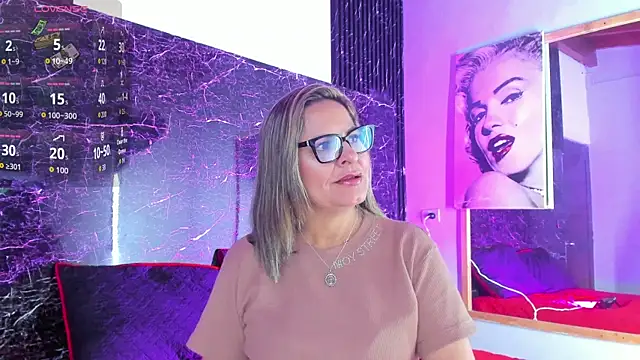 Snapshot of Agatha_Pleasure chatting on May 1, 2026, 11:48 am Agatha Pleasure online show from May 1, 2026, 11:48 am