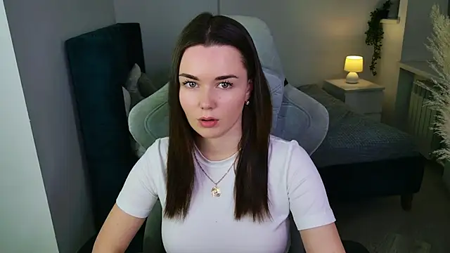 AvaFlower online show from September 23, 2025, 4:25 pm