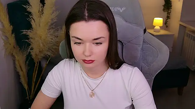 AvaFlower online show from September 30, 2025, 12:55 pm