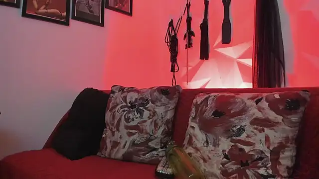 MistressNyx cg online show from October 23, 2025, 3:10 pm