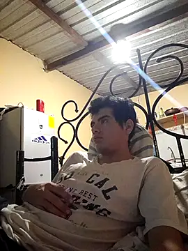 Ortiz3404 online show from November 15, 2025, 4:49 am