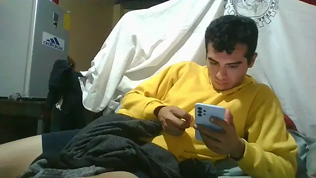 Ortiz3404 online show from January 17, 2026, 5:00 am