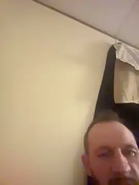 Snapshot of daddyLeeandprincessmarie chatting on November 4, 2025, 11:03 am daddyLeeandprincessmarie online show from November 4, 2025, 11:03 am