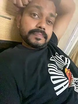 lovetitsbalck online show from March 1, 2026, 1:27 am