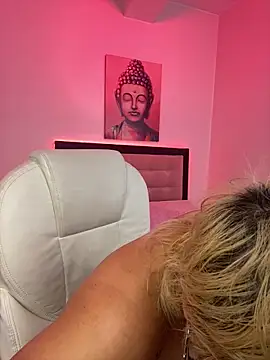 pink maddy online show from September 25, 2025, 4:07 am